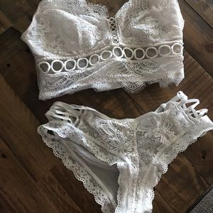 Victoria’s Secret bra let and matching panties